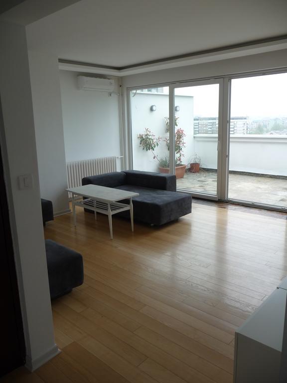 Danube Apartment Belgrado Esterno foto